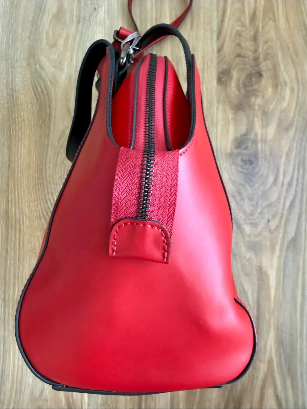 Nicoli Italy Jade 2770A Red & Black Leather Satchel Crossbody Bag NWT